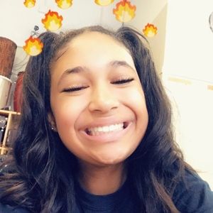 Meet your Posher, Lili